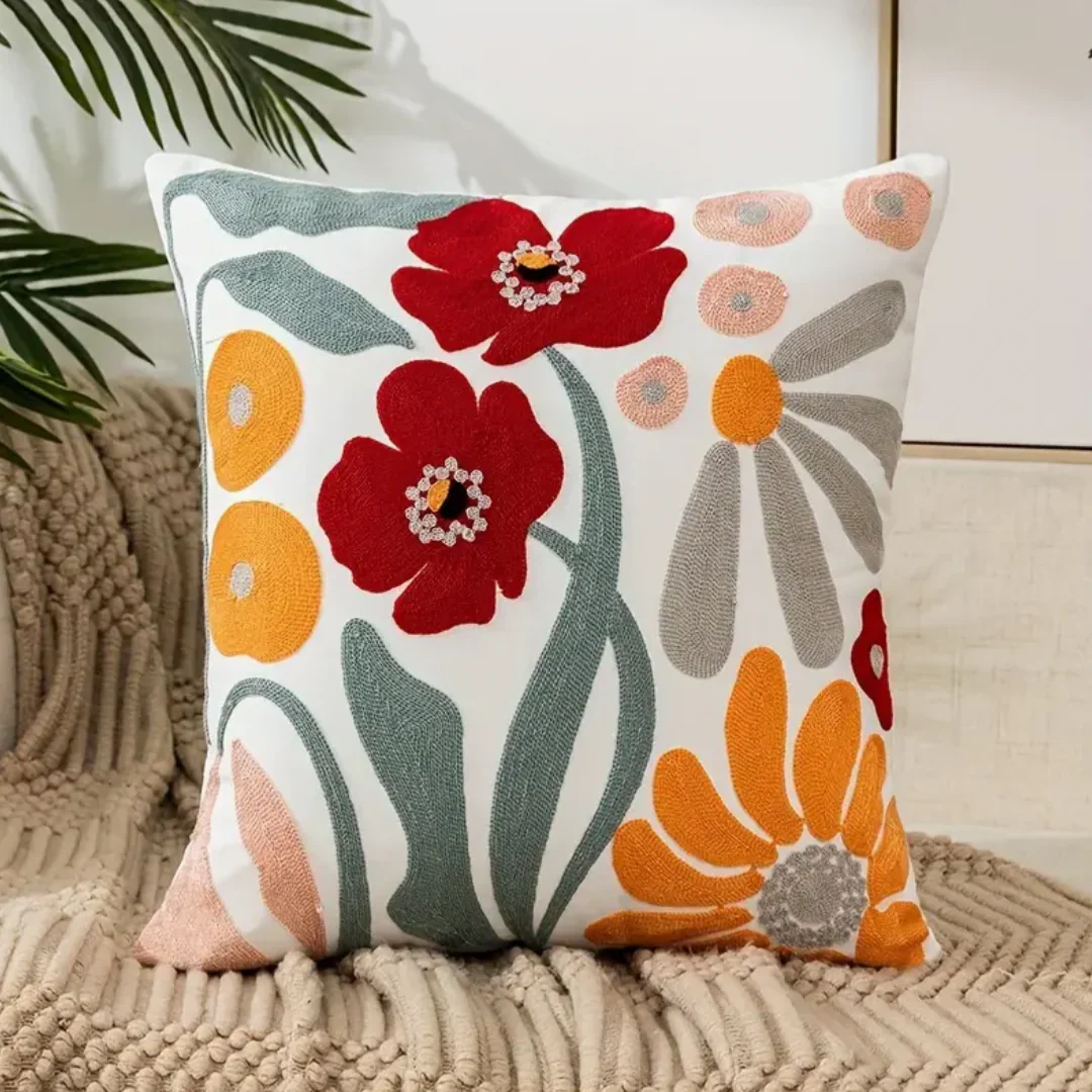 Loxi – Sierkussen met Bloemenprint