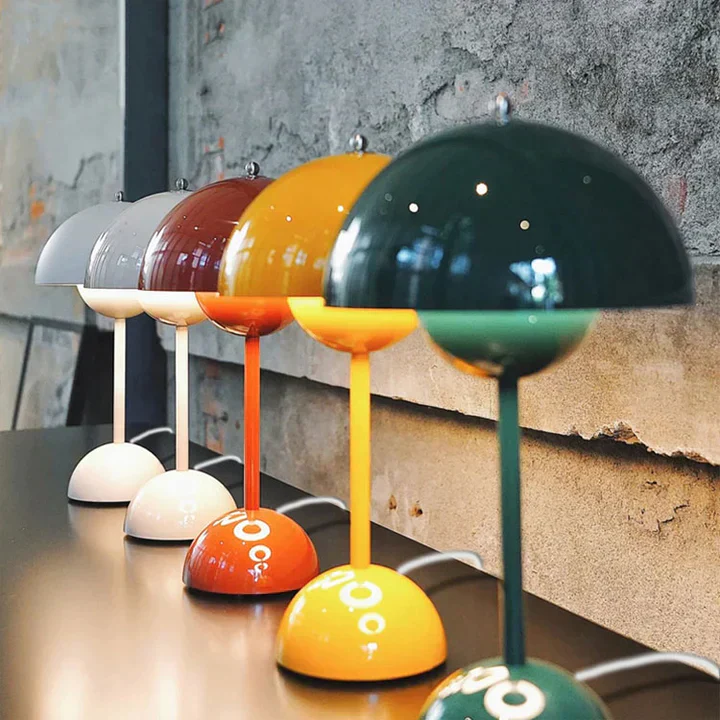Luxe hedendaagse Scandinavische Tafellamp