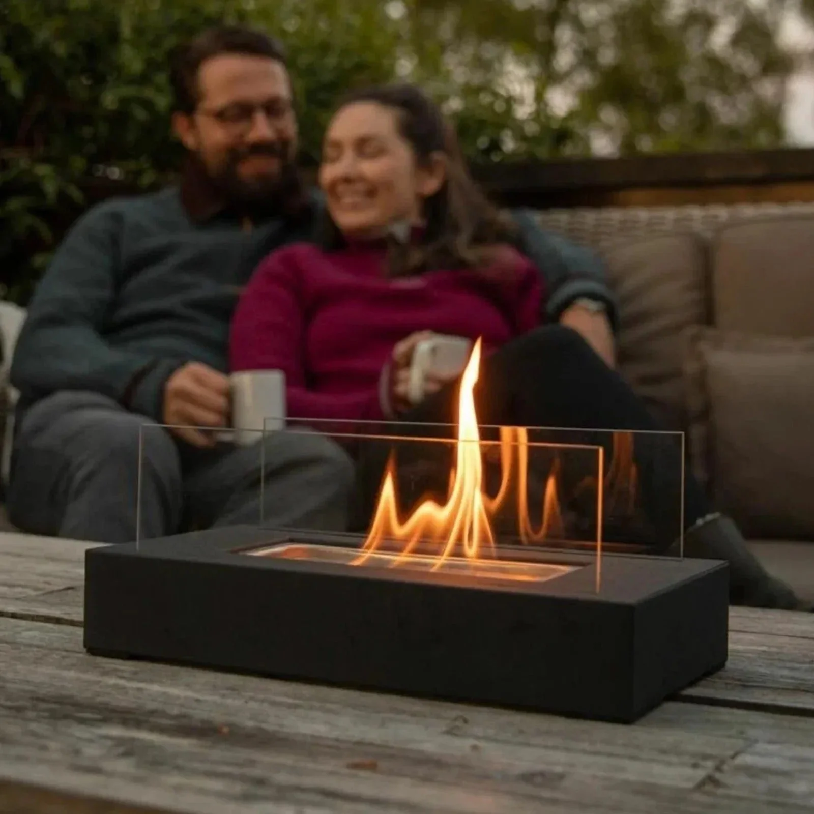SereneFlame – Luxe Stemminghaard voor een Betoverende Buitenatmosfeer