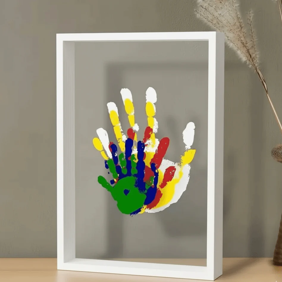 Kleine Sporen – Baby Herinneringslijst Van Hout Met Klei Voor Hand- & Voetafdrukken - Afbeelding 2
