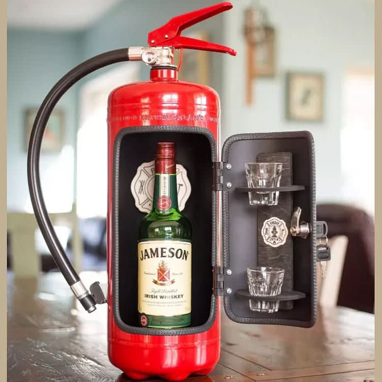 Verborgen VuurBar – Verborgen Mini-Bar in Brandblusser-Design voor Stijlvolle Drankopslag - Afbeelding 3