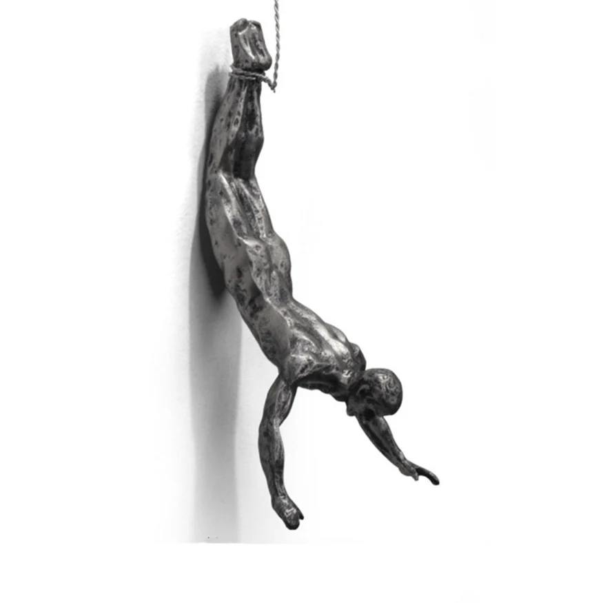 Klimmer Sculptuur – Kunststof/Metaal – Neutraal – Unieke Wanddecoratie