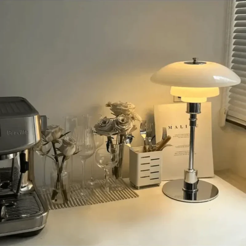 Moderne Tafellamp met Zachte Ambientverlichting - Afbeelding 2