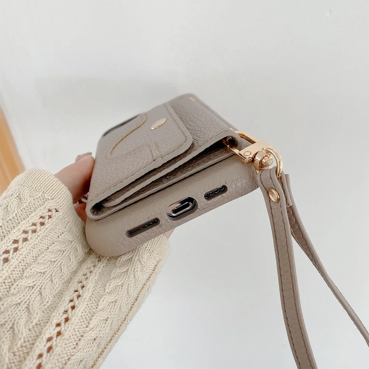 Luxe Leder hoesje | Inclusief card holder, spiegeltje en hanger
