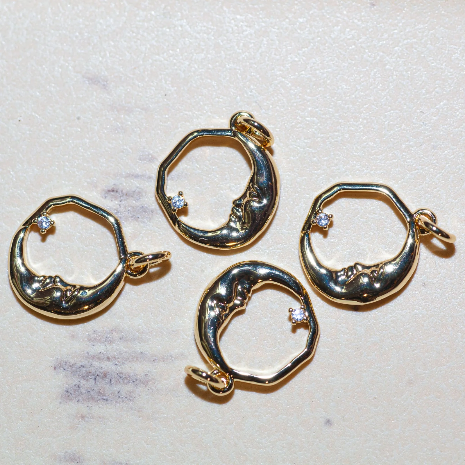 Bedel Maan Cirkel | 18K Gold Filled Bedel Maan Cirkel | 18K Gold Filled