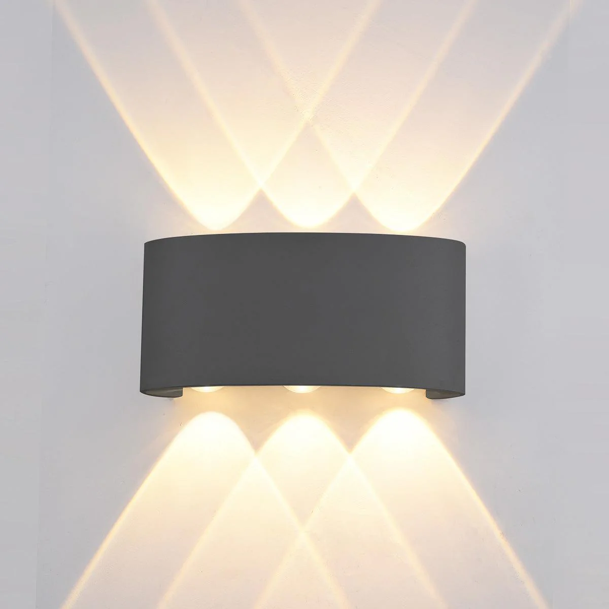 Ortelo 6W 17cm Wandlamp Zwart