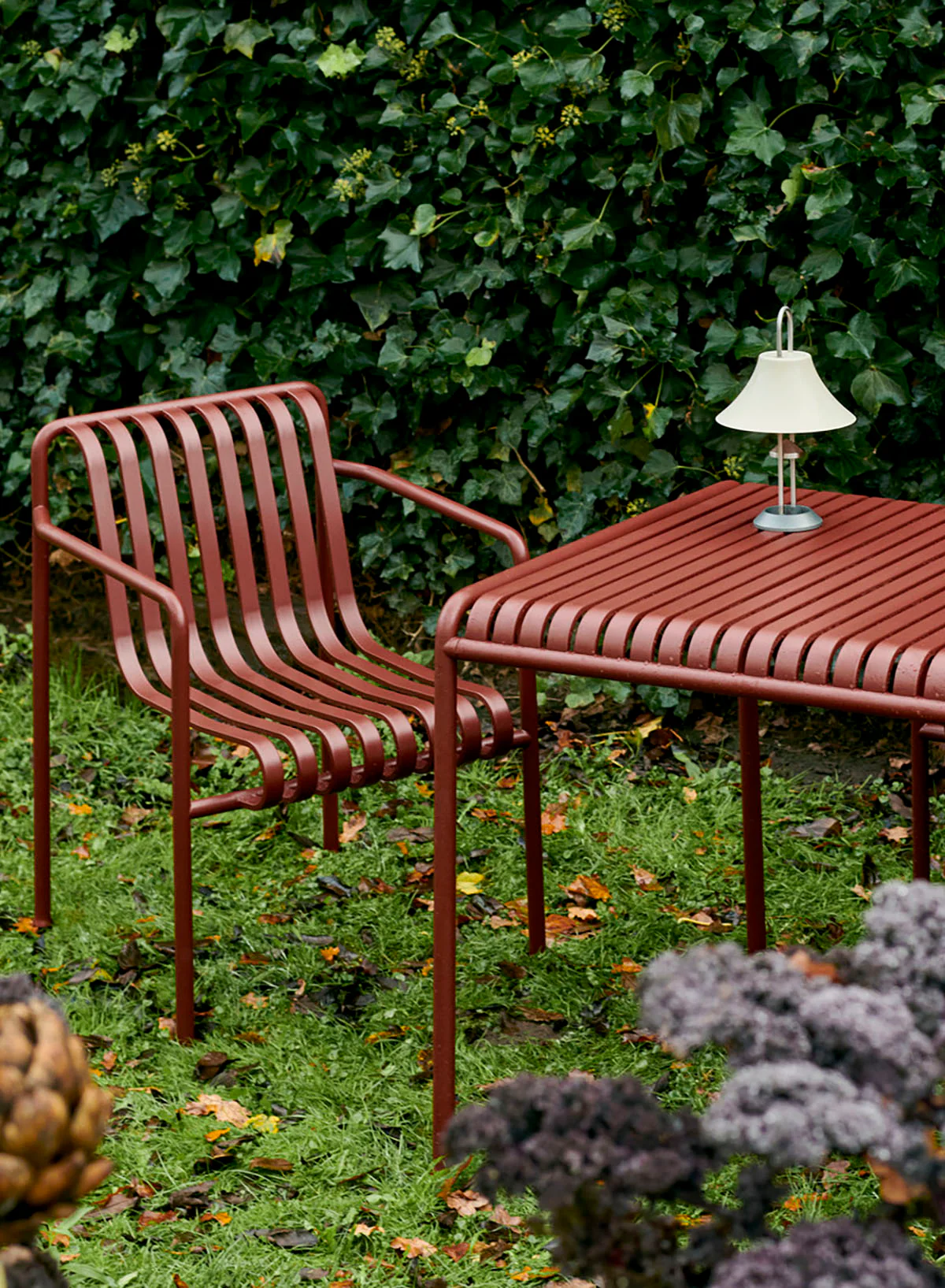 Palissade Dining Armchair, Iron Red - HAY - Afbeelding 2