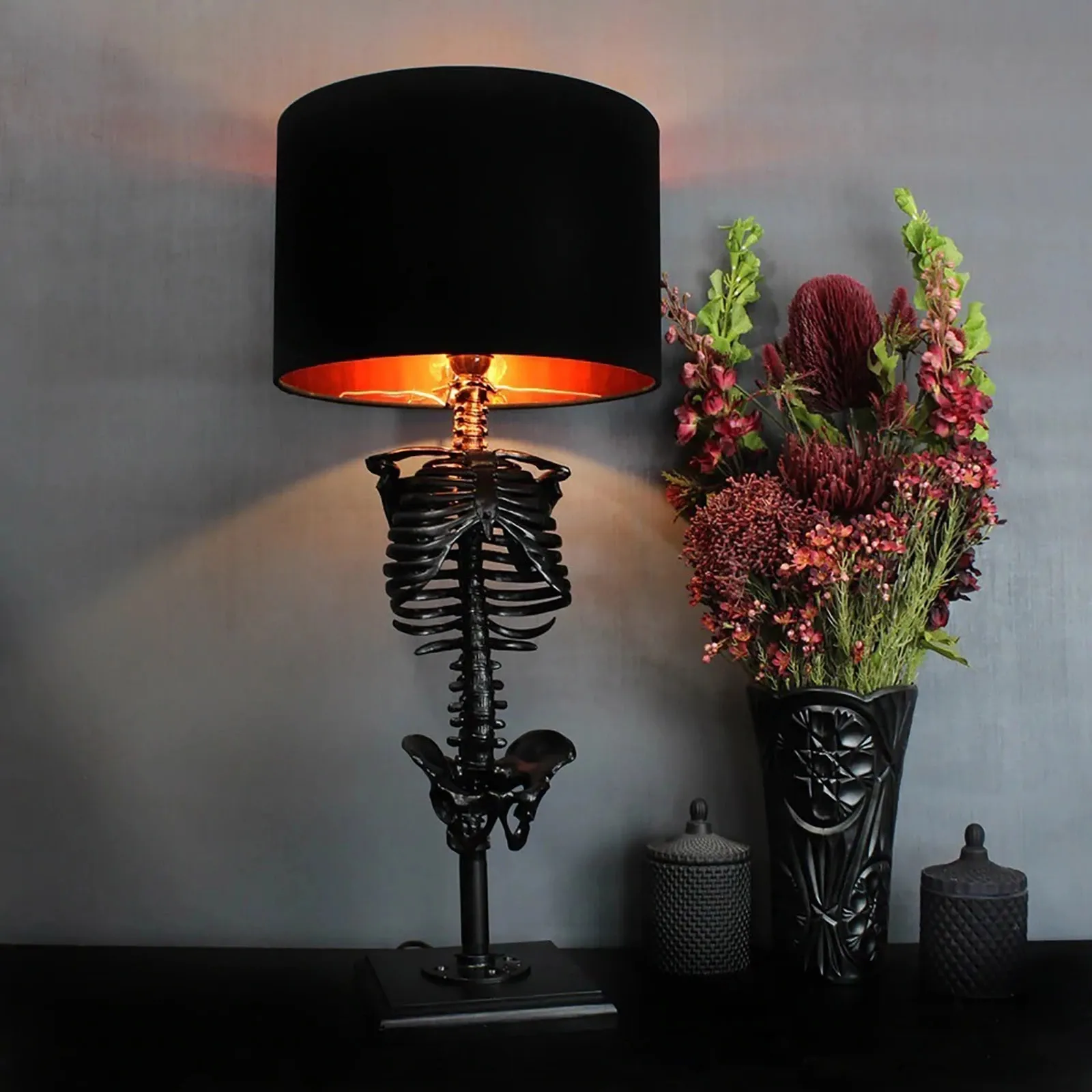 Gotische Skelett Tafellamp | Handgemaakt Kunst Design