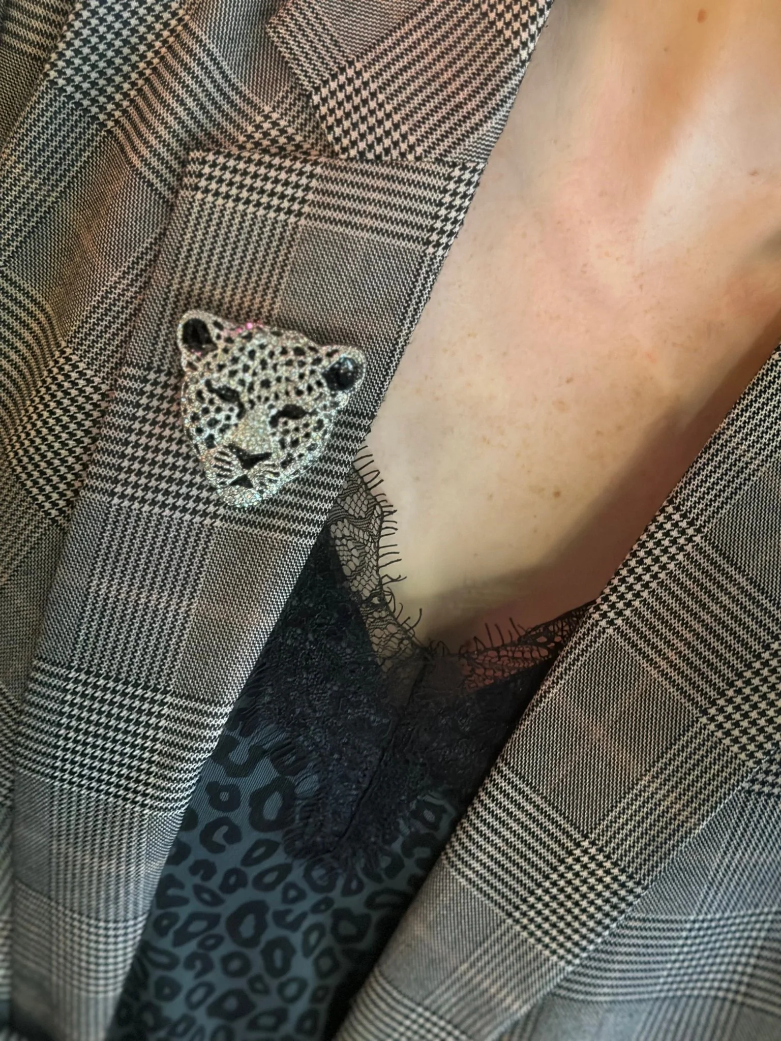 Broche| Leopard | Zwart & Zilver Broche| Leopard | Zwart & Zilver