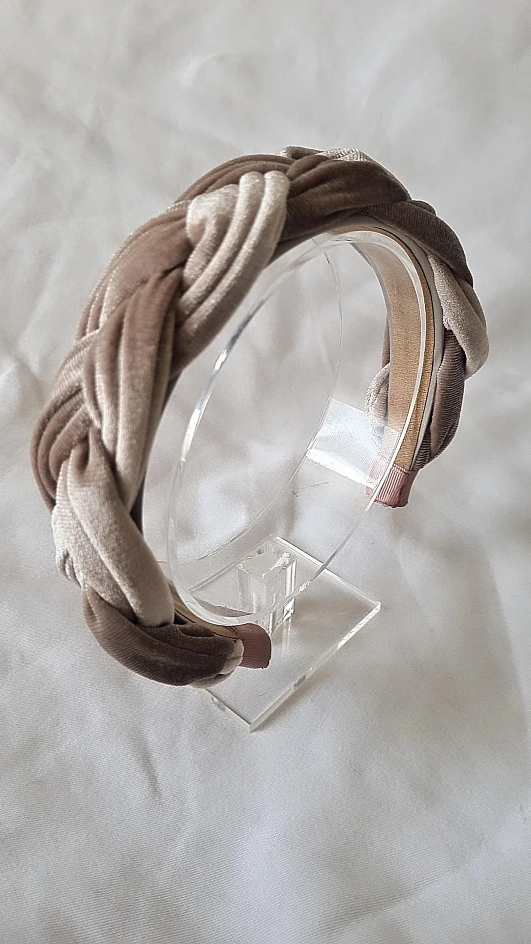 By Mev | Harde hoofdband gevlochten Velvet | Dusty-Pink By Mev | Harde hoofdband gevlochten Velvet | Dusty-Pink