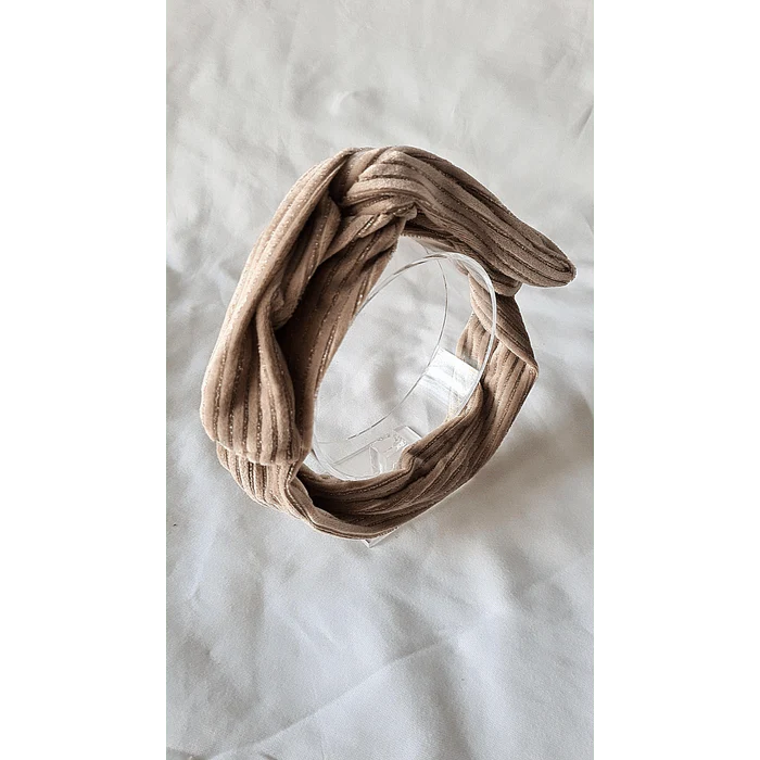 By Mev | Twisted Wire Headband Velvet Glitter | Beige By Mev | Twisted Wire Headband Velvet Glitter | Beige