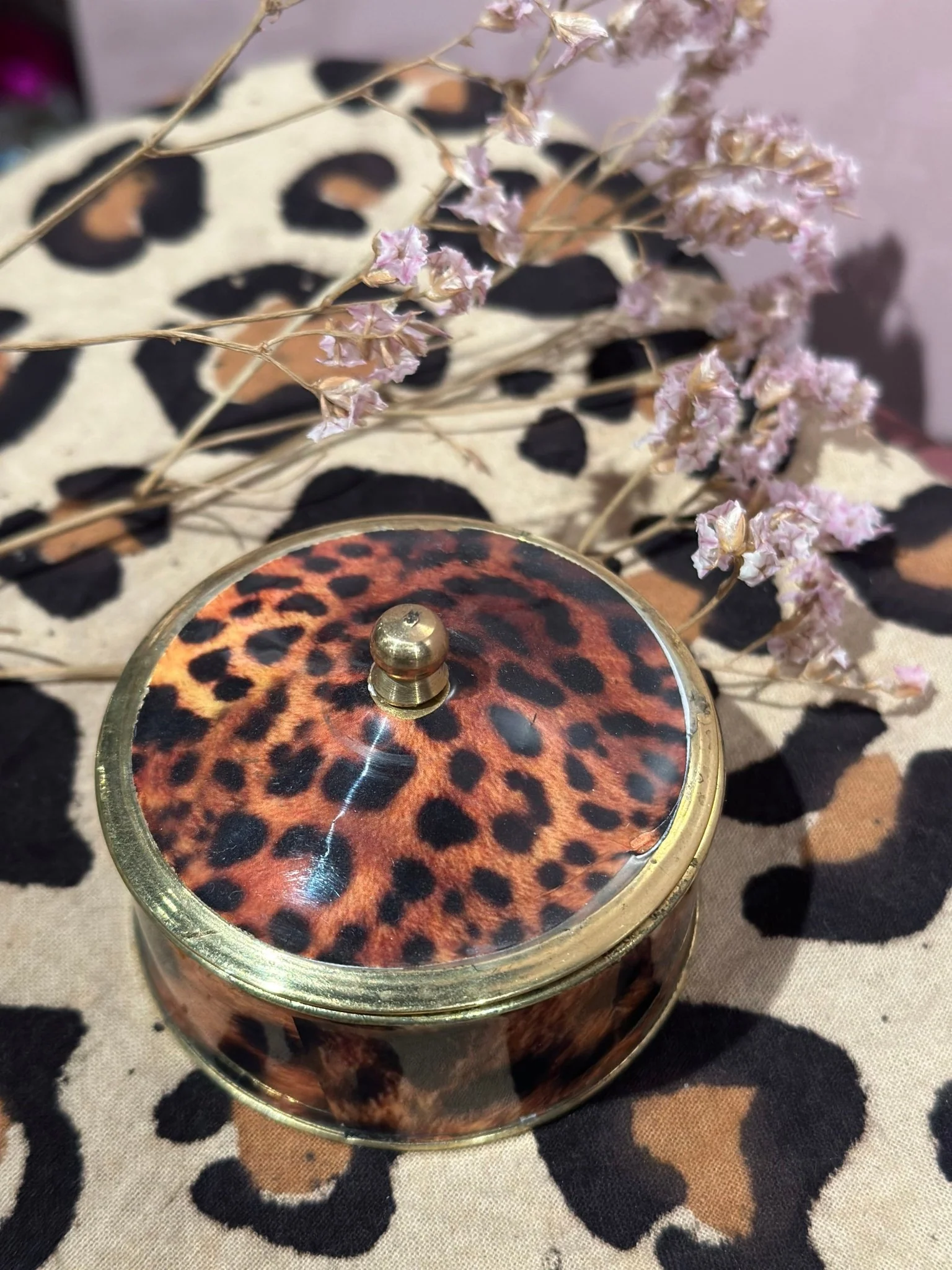 Deans the Label | Treasure box leopard print (Medium)