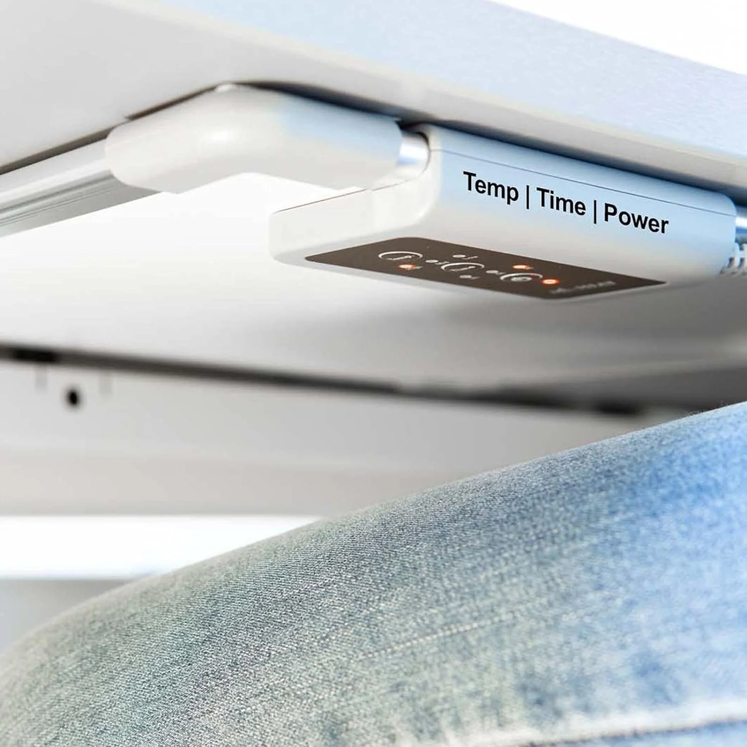 Infrarood verwarmer voor montage onder bureau – 100 watt – 30 x 50 cm