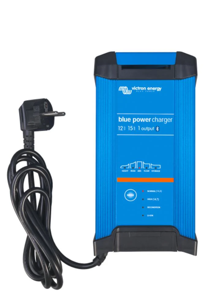 Victron Acculader Blue Smart IP22 12V/15A (1) CEE 7/7 Victron Acculader Blue Smart IP22 12V/15A (1) CEE 7/7
