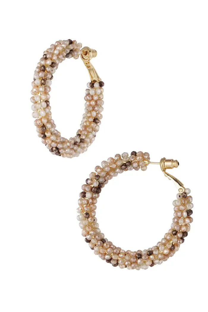 Statement Oorbel met kralen medium | Beige | Glazen kralen Statement Oorbel met kralen medium | Beige | Glazen kralen